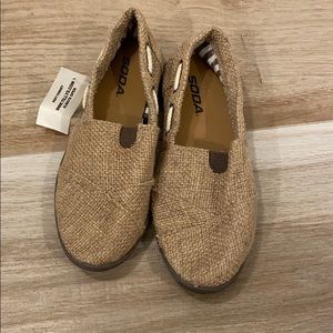 Burlap shoes